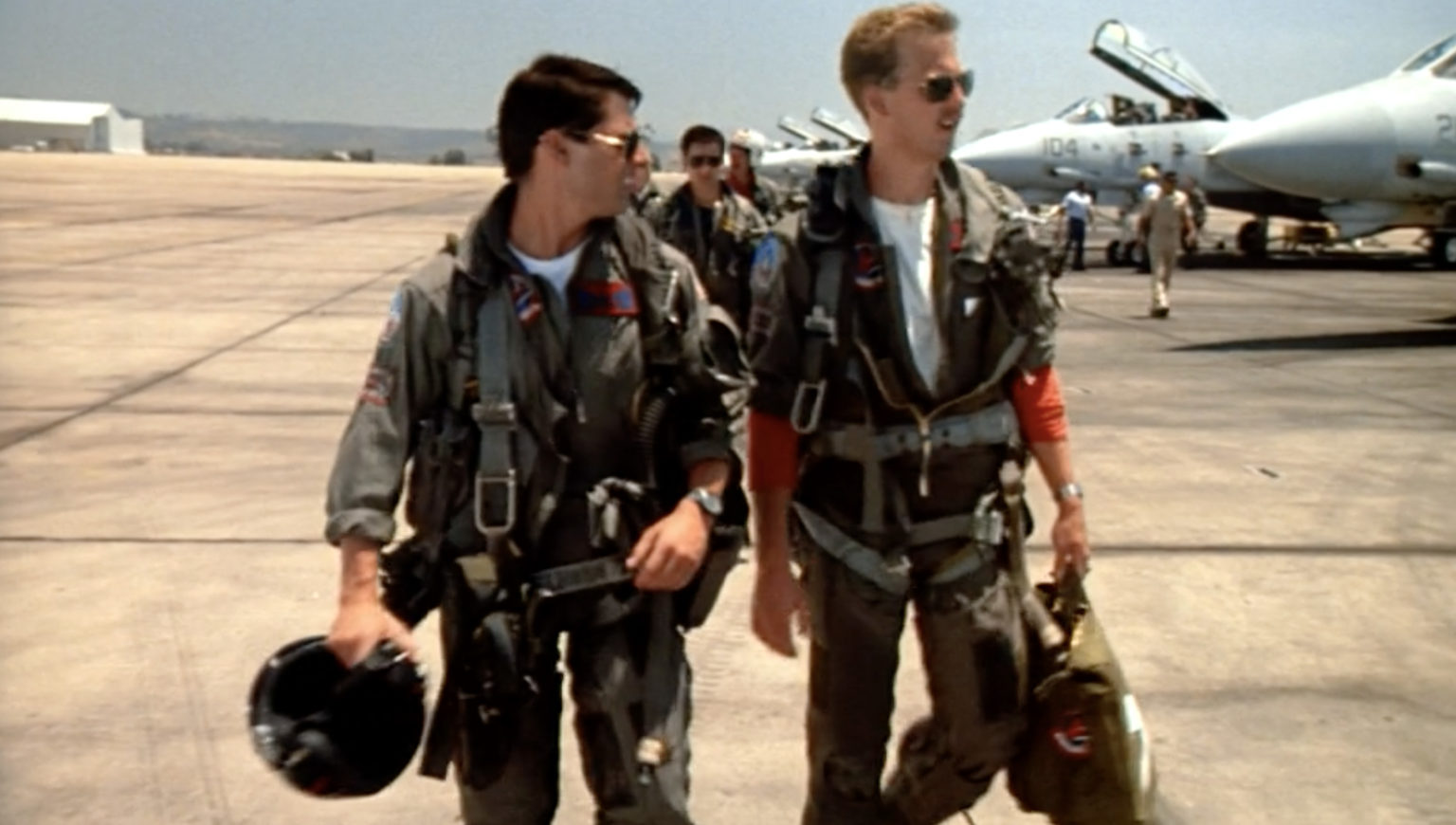 Farewell To A Legend: Goose Has Died In 'Top Gun' .