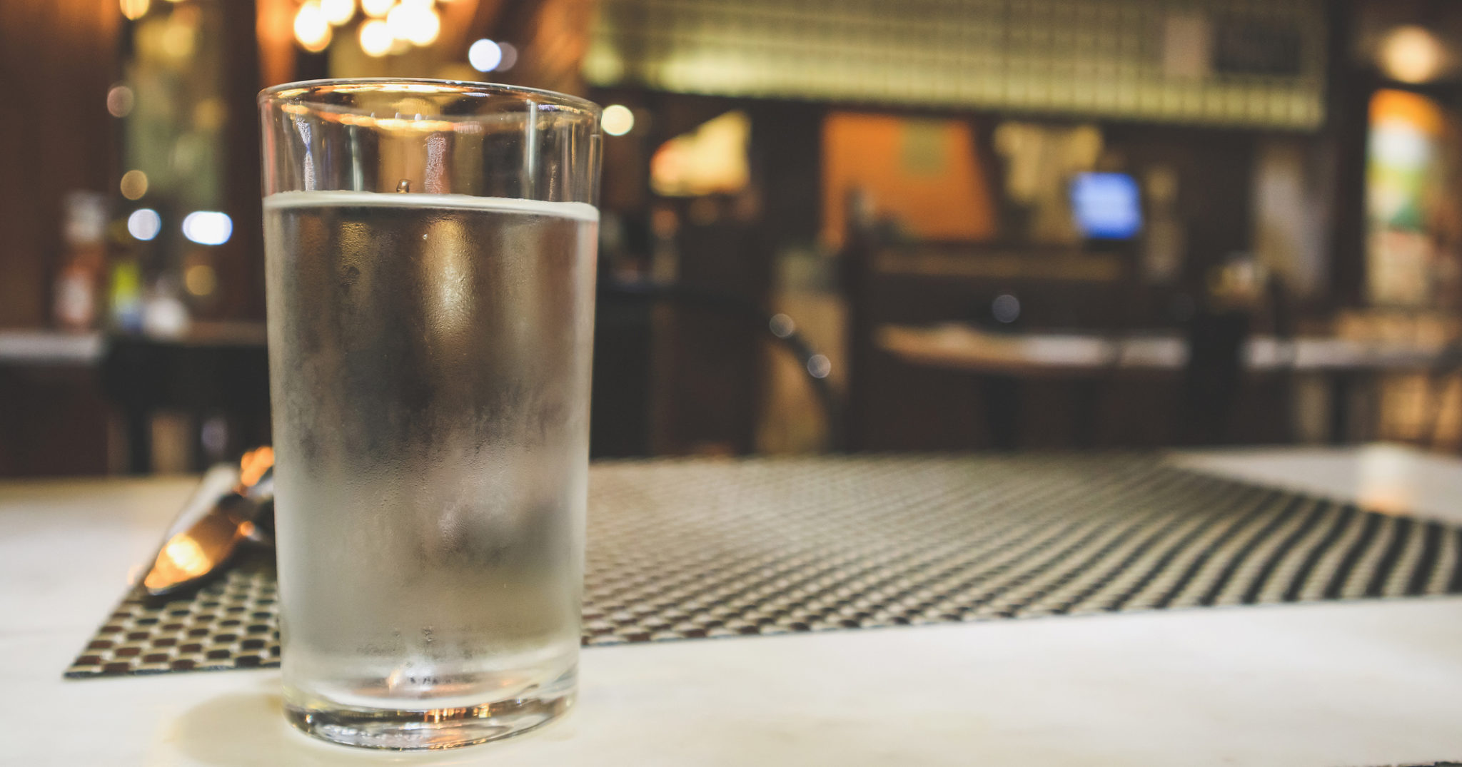 Don't Pay A Dime 6 Secrets To Getting A Free Glass Of Water At A Restaurant