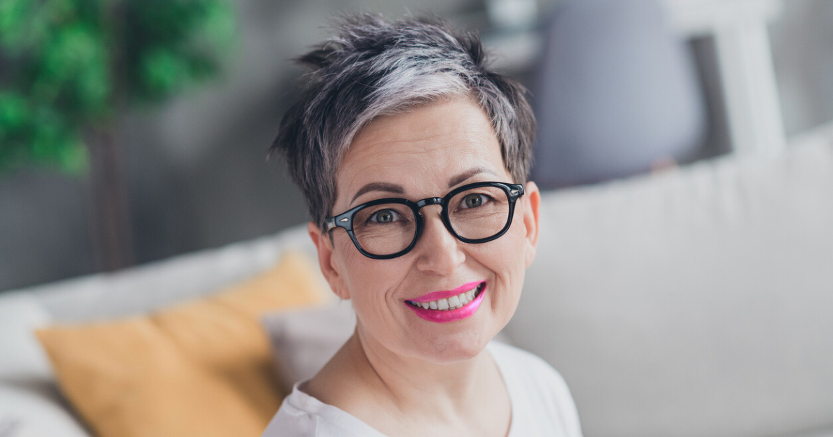 A Little Too On The Nose: This Aunt Looks Just Like An Aunt